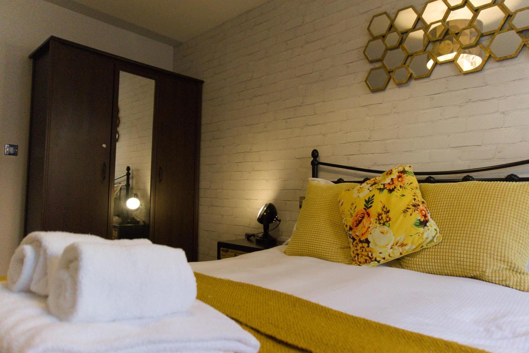 Russet Quarter, Parking Subject To Availability Appartement York Buitenkant foto