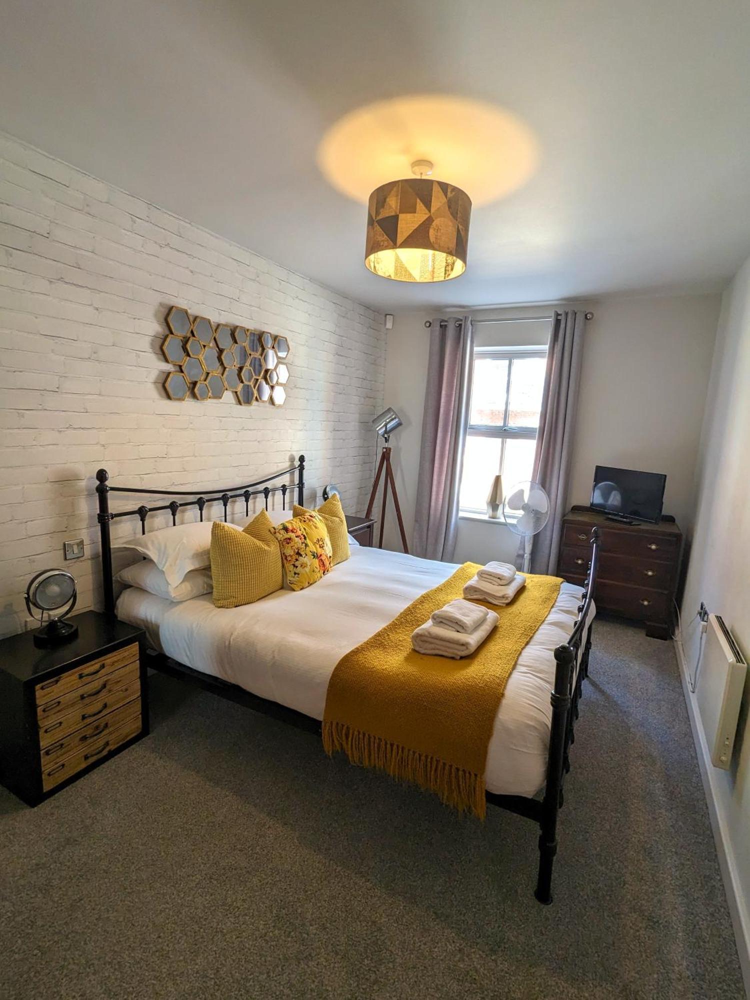 Russet Quarter, Parking Subject To Availability Appartement York Buitenkant foto
